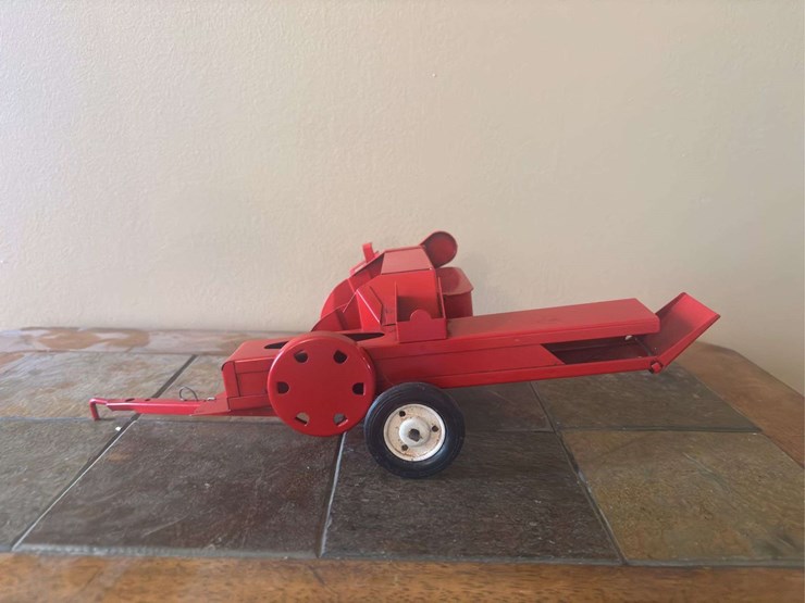 1/16-tru-scale-square-baler-carter-image-2