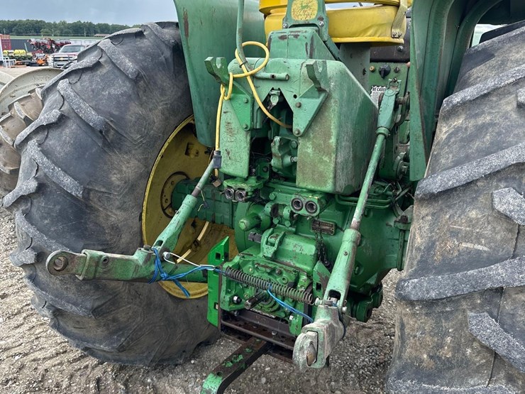 john-deere-4020-image-9