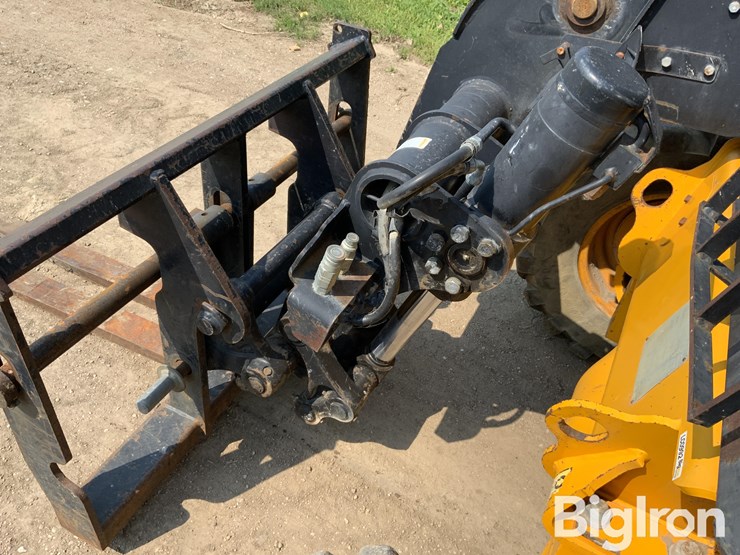 2006-jcb-527-55-image-10