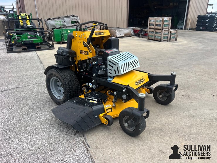 dewalt-x548-stand-behind-mower-image-3