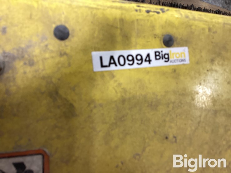 2014-john-deere-60-image-19