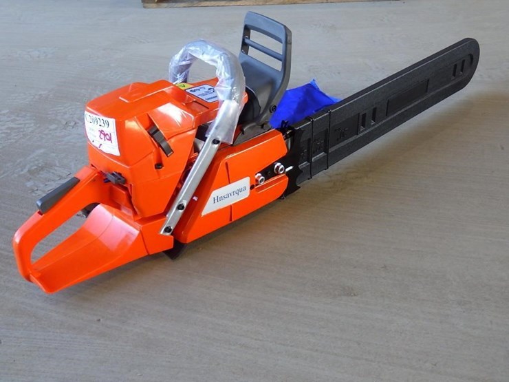24"-hnsavrqua-chainsaw-372-image-3