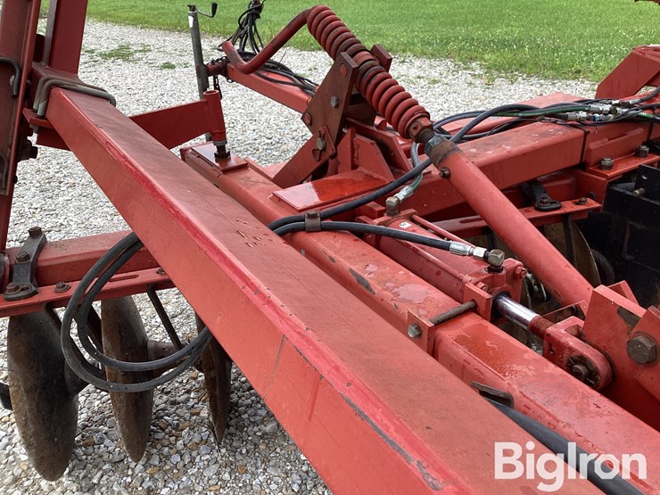 case-ih-3950-image-16