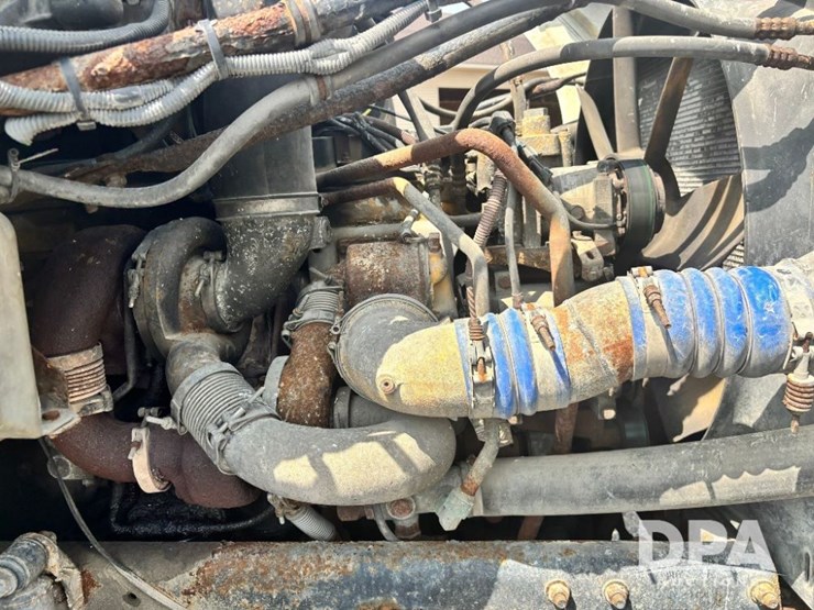 2005-sterling-dry-tender-truck-(gp11242,-unit-111565)-image-79