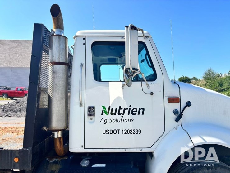 1999-ihc-8100-flatbed-truck-(gp11125,-unit-17355)-image-41