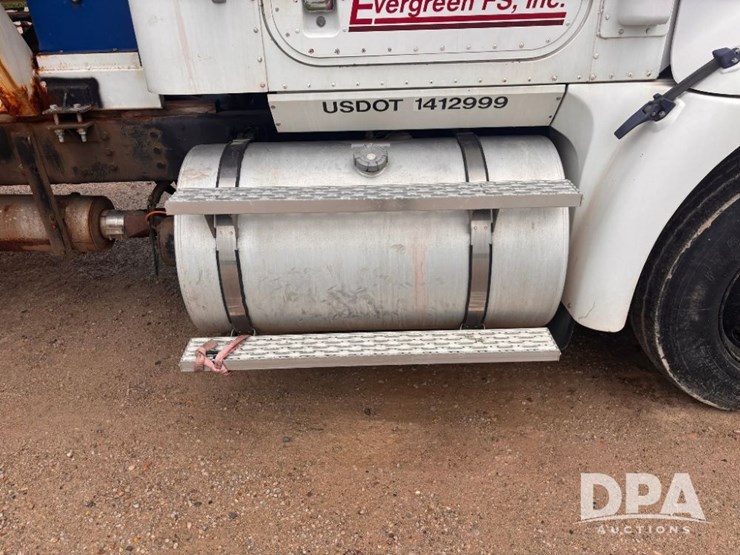 2004-ihc-9400i-dry-tender-truck-(gp11023,-unit-193)-image-58