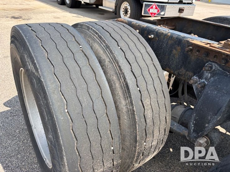 2013-freightliner-truck-(dr11874-unit-771)-image-58