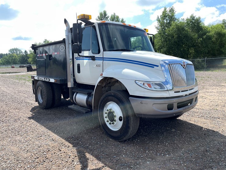 2006-international-durastar-4400-image-7