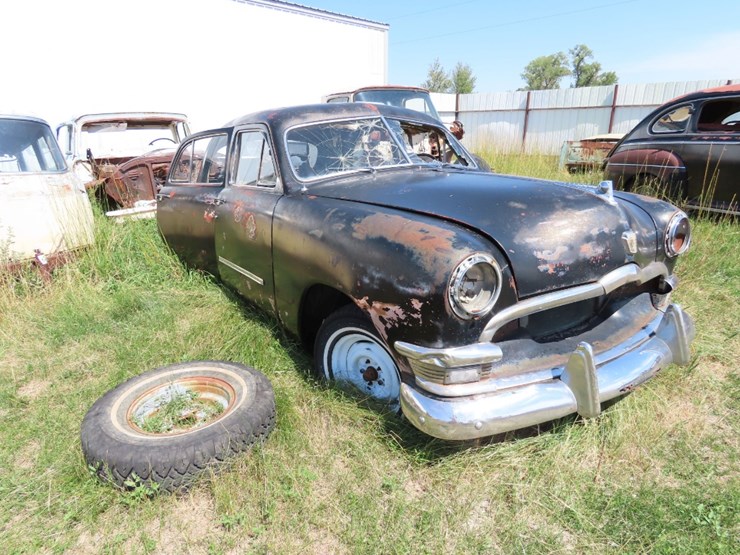 1949-ford-50-image-3