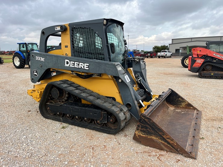 2013-deere-333e-image-5