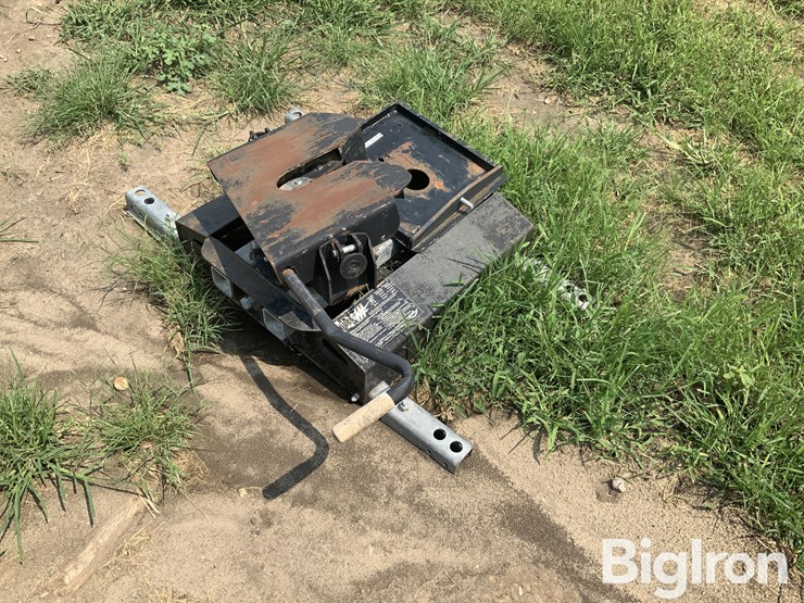 super-glide-5th-wheel-trailer-hitch-image-7
