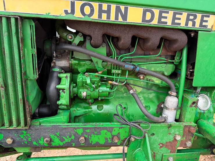 john-deere-2640-image-21