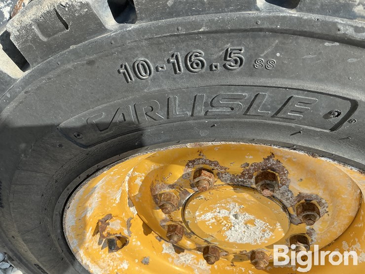 deere-318g-image-17