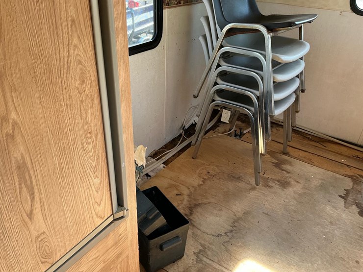 #2252-•-coachmen-futura-2000-travel-trailer*-image-44