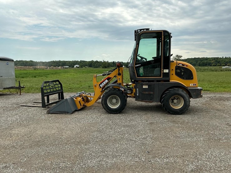 #1401-•-2019-gckm-wheel-loader*-image-2