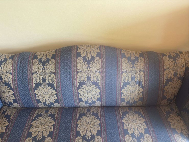 blue-couch-image-4