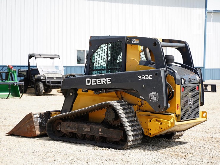 2015-deere-333e-image-7