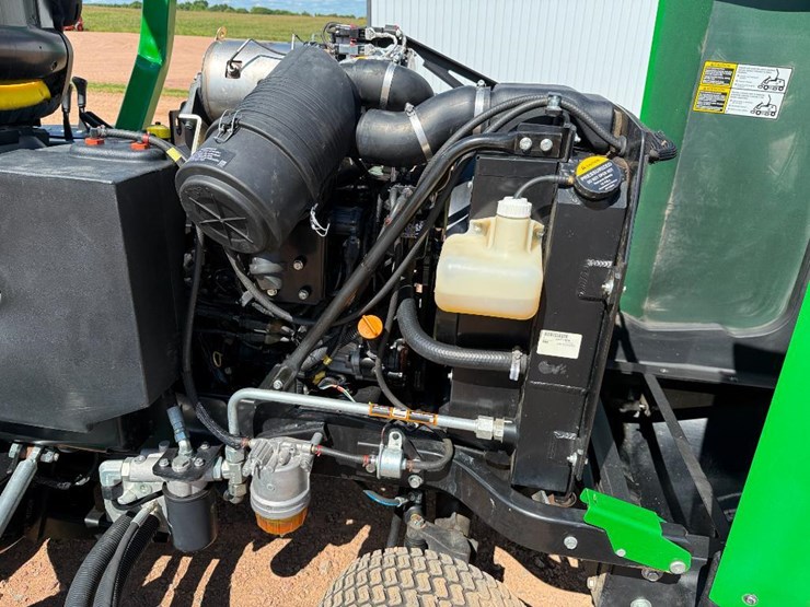 2022-john-deere-1600-image-28