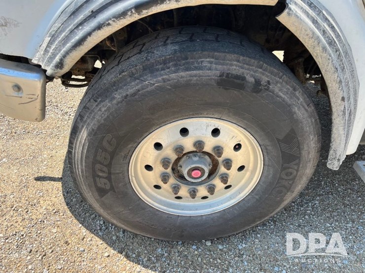 2009-sterling-feed-truck-(jn2573,-unit-2018)-image-25