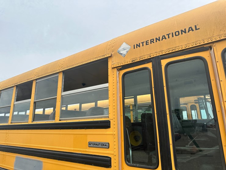 #21-•-#23872-•-2002-international-genesis-school-bus-vin:-1hvbgaan22a916951-image-33