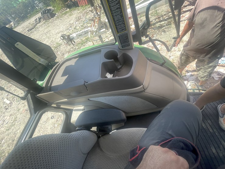john-deere-5100e-image-6