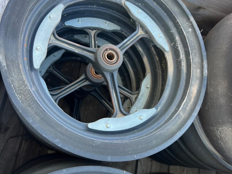 planter-gauge-wheels-image-8