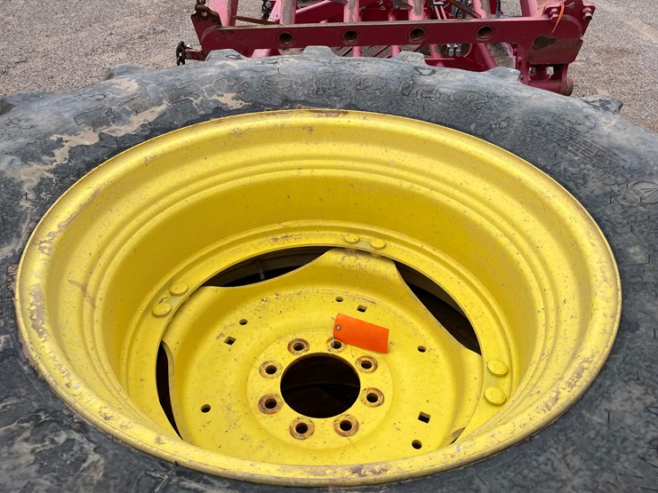 deere-tires-image-4