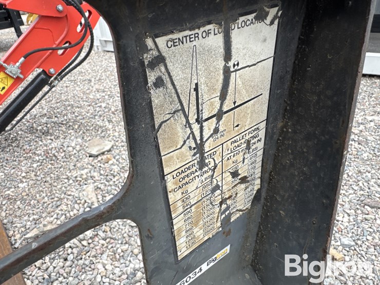 4'-compact-track-loader-pallet-forks-image-15
