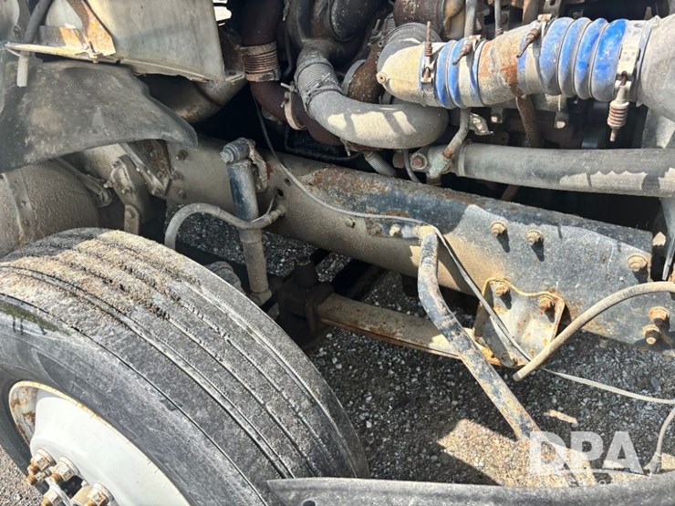 2005-sterling-dry-tender-truck-(gp11242,-unit-111565)-image-76