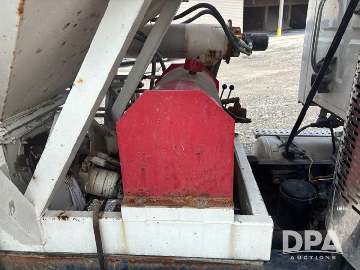 2005-sterling-dry-tender-truck-(gp11242,-unit-111565)-image-57