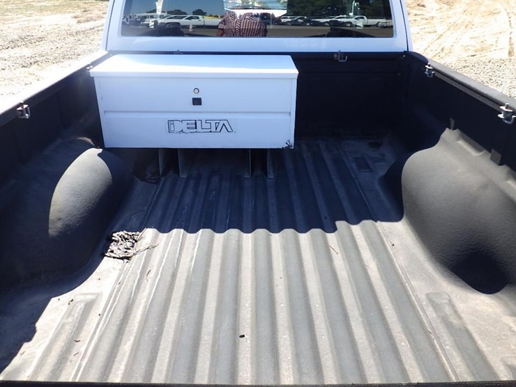 2012-chevrolet-colorado-image-8