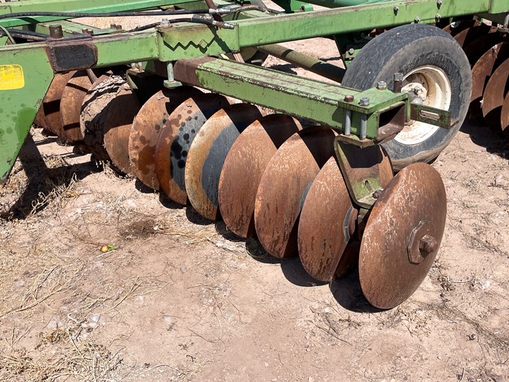john-deere-425-image-2