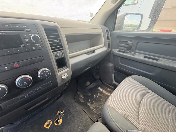 #68-•-#26110-•-2010-dodge-ram-pickup-vin:-1d7rv1gt3as218850-image-45