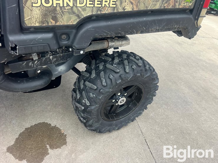 2017-john-deere-gator-image-20