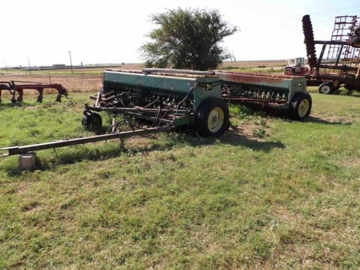 john-deere-8300-image-3