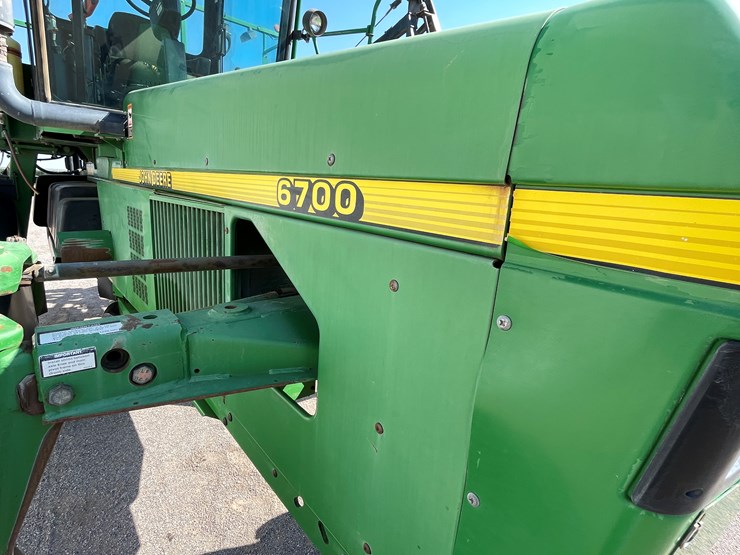 john-deere-6700-image-15