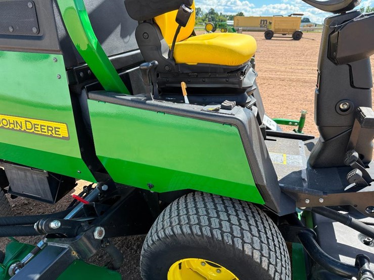 2022-john-deere-1600-image-23