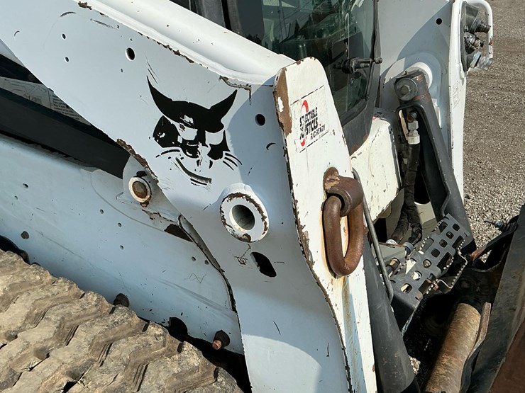 2015-bobcat-t770-image-34