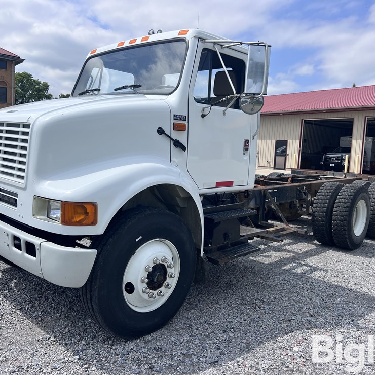 1992 INTERNATIONAL 8100