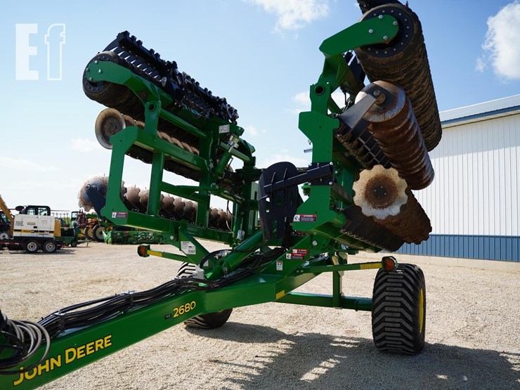 2021-john-deere-2680h-image-9