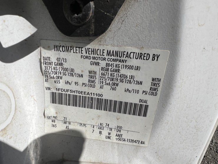 2014-ford-f550-image-9