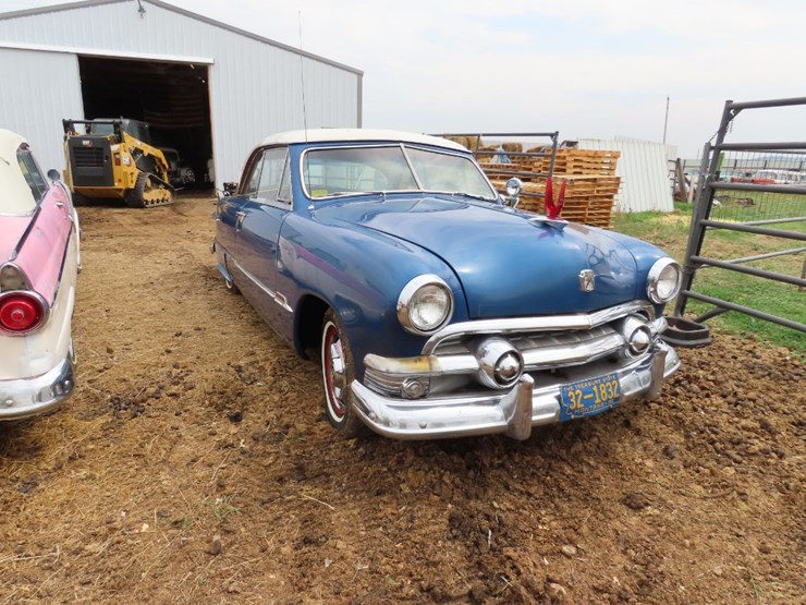 1951-ford-victoria-2dr-ht-image-3