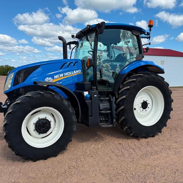 2018 NEW HOLLAND T6.145