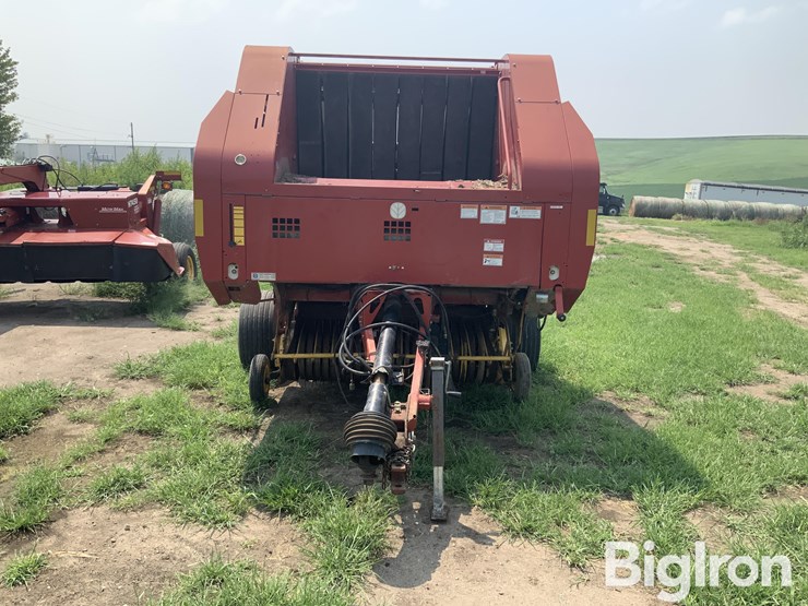 2006-new-holland-br780a-image-2