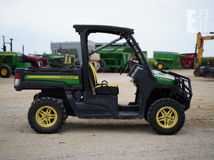 2019-john-deere-gator-xuv-835m-image-4