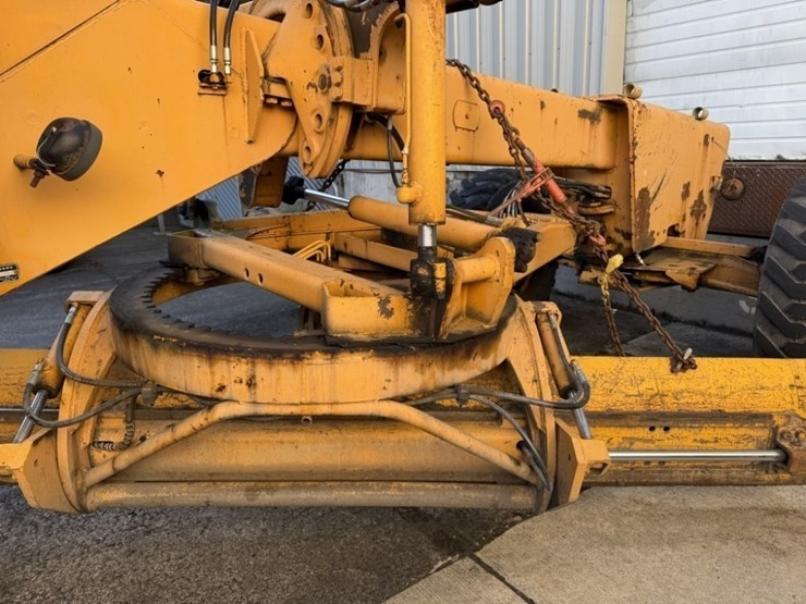 1974-deere-570a-image-18
