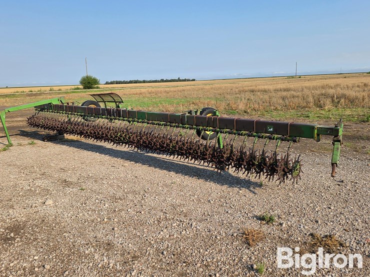 john-deere-400-image-1