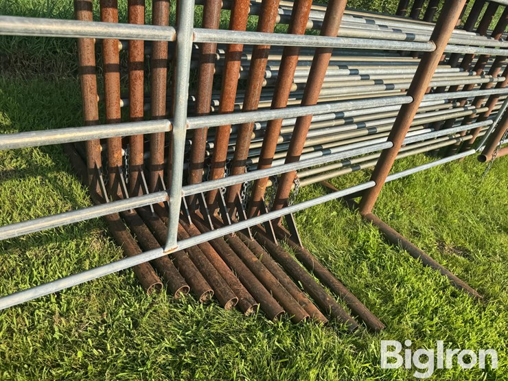 freestanding-panels-w/gate-image-20
