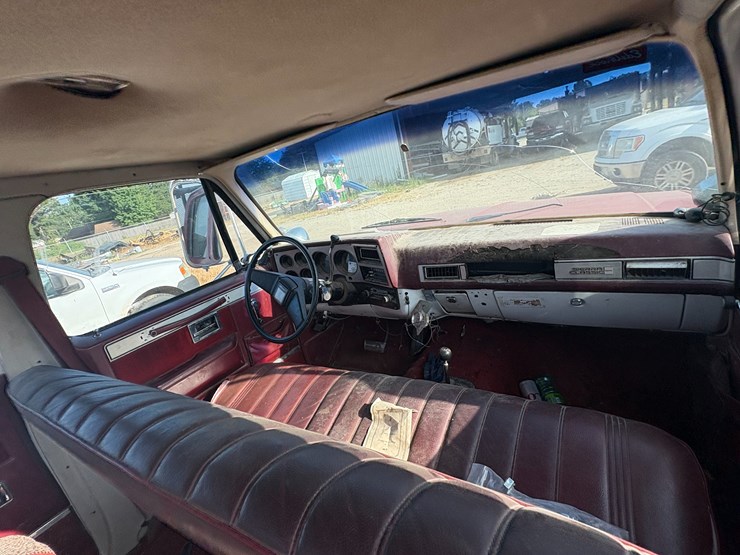 #88-•-#25032-•-1983-gmc-c/k-4x4-t/a-crew-cab-4x4-work-bed-truck-vin:-1gdjk33w0ds511665-image-24