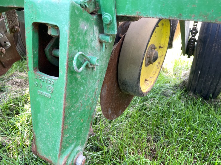 john-deere-7000-image-6